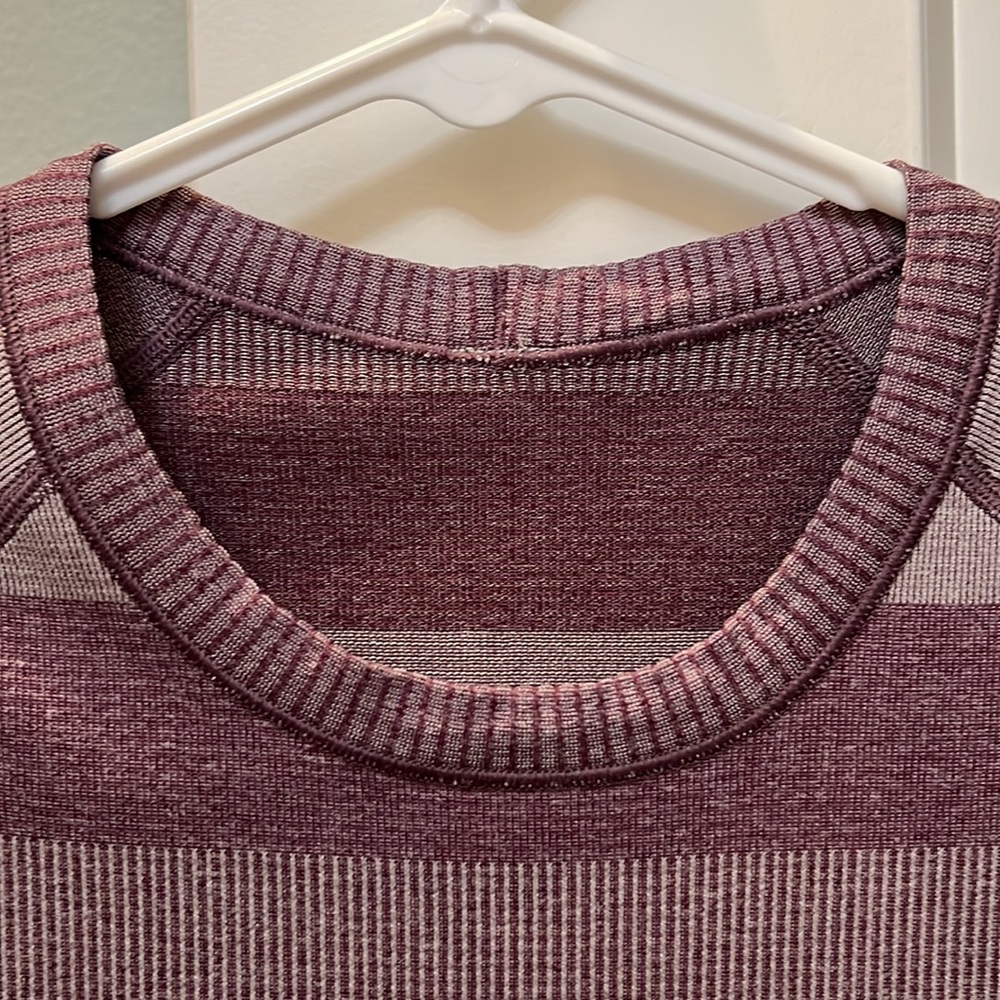 Lululemon Like New, Barely Worn, Swiftly Tech Sho… - image 3